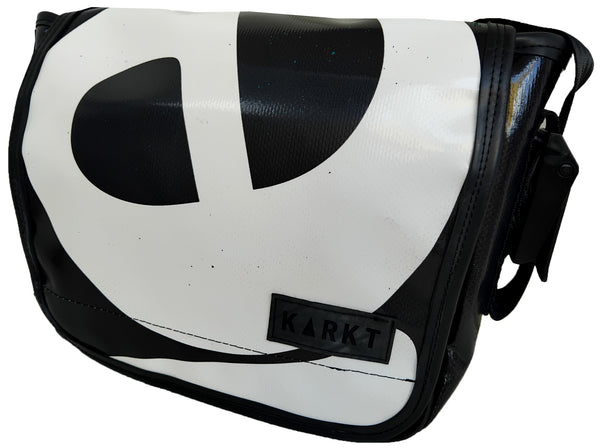 Benzo Medium Messenger BJ7171