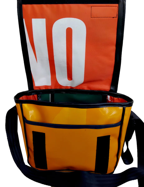 Benzo recycled Medium Messenger BJ7070 front