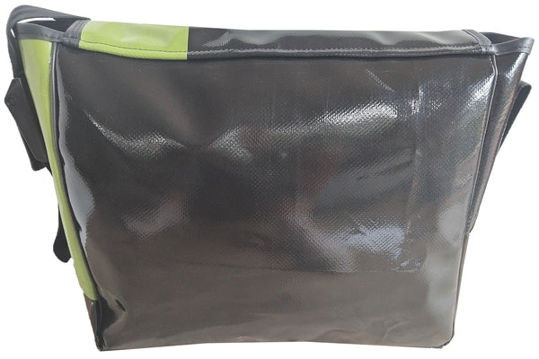 KARKT_Recycled_Large_Messenger_BJ4141_back