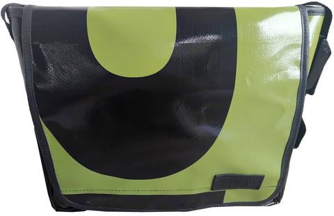 KARKT_Recycled_Large_Messenger_BJ4141