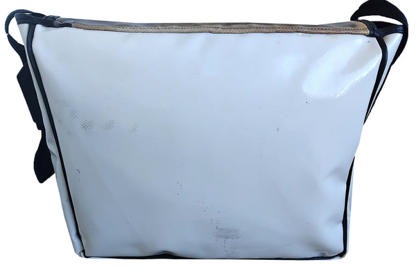 Kenny Large Messenger Bag BJ4646