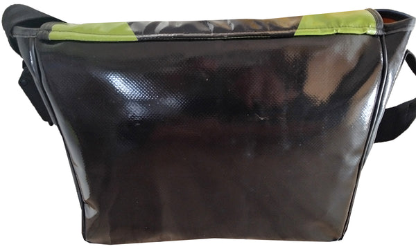 KARKT_recycled_large_messenger_BJ5353_back_cca52794-b0ee-474f-8128-971ff32166e1