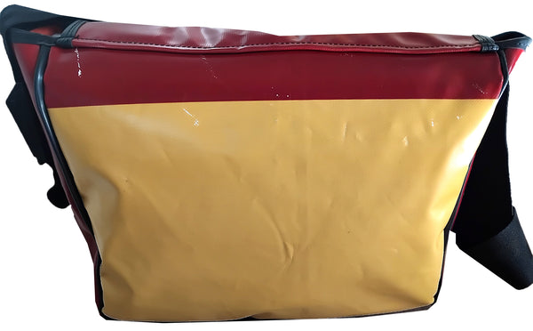 KARKT_recycled_large_messenger_BJ5454_back